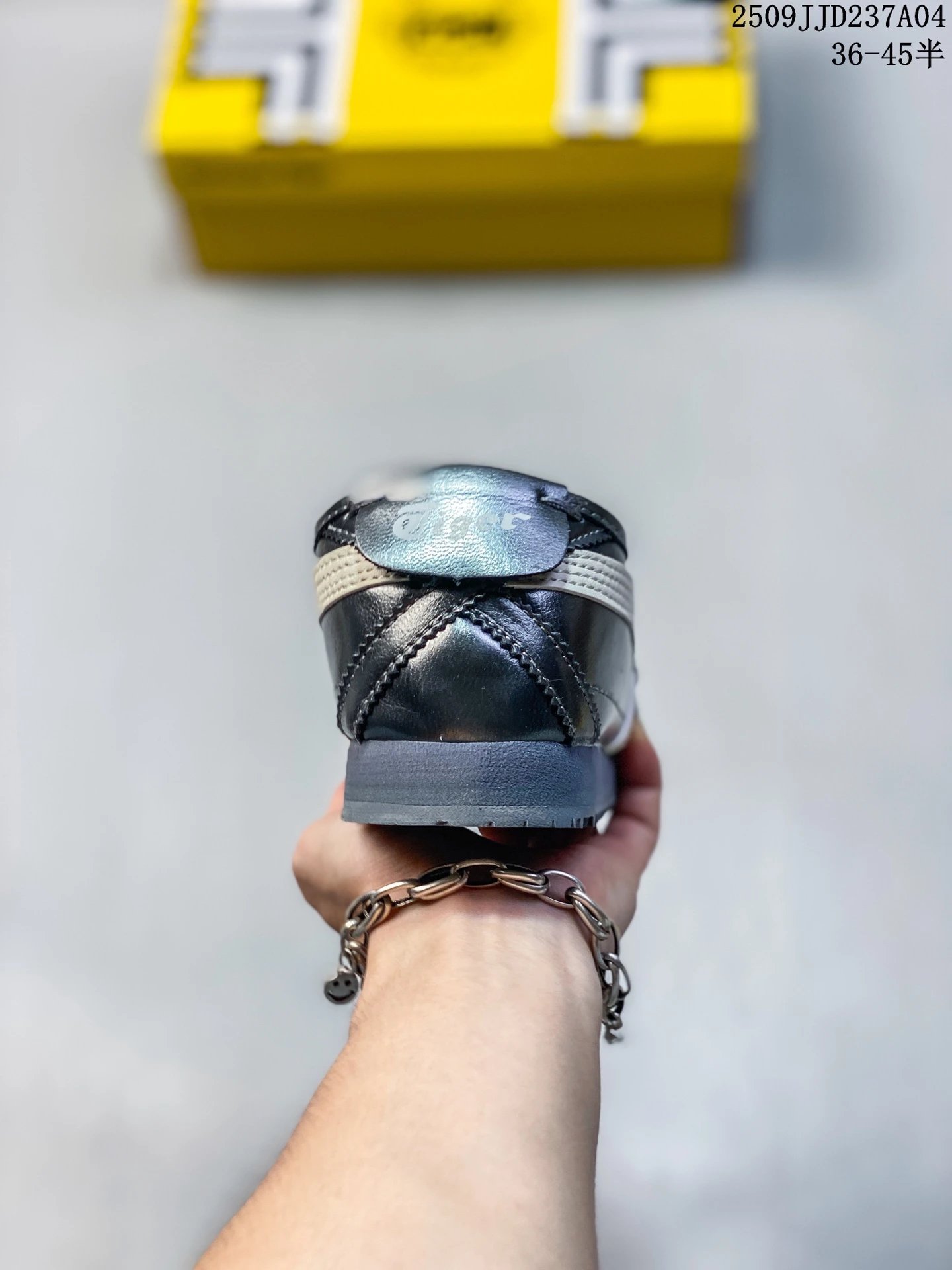 Onitsuka Tiger Mexico 66 Deluxe Black White - Gallery Image 4 - Detailed View