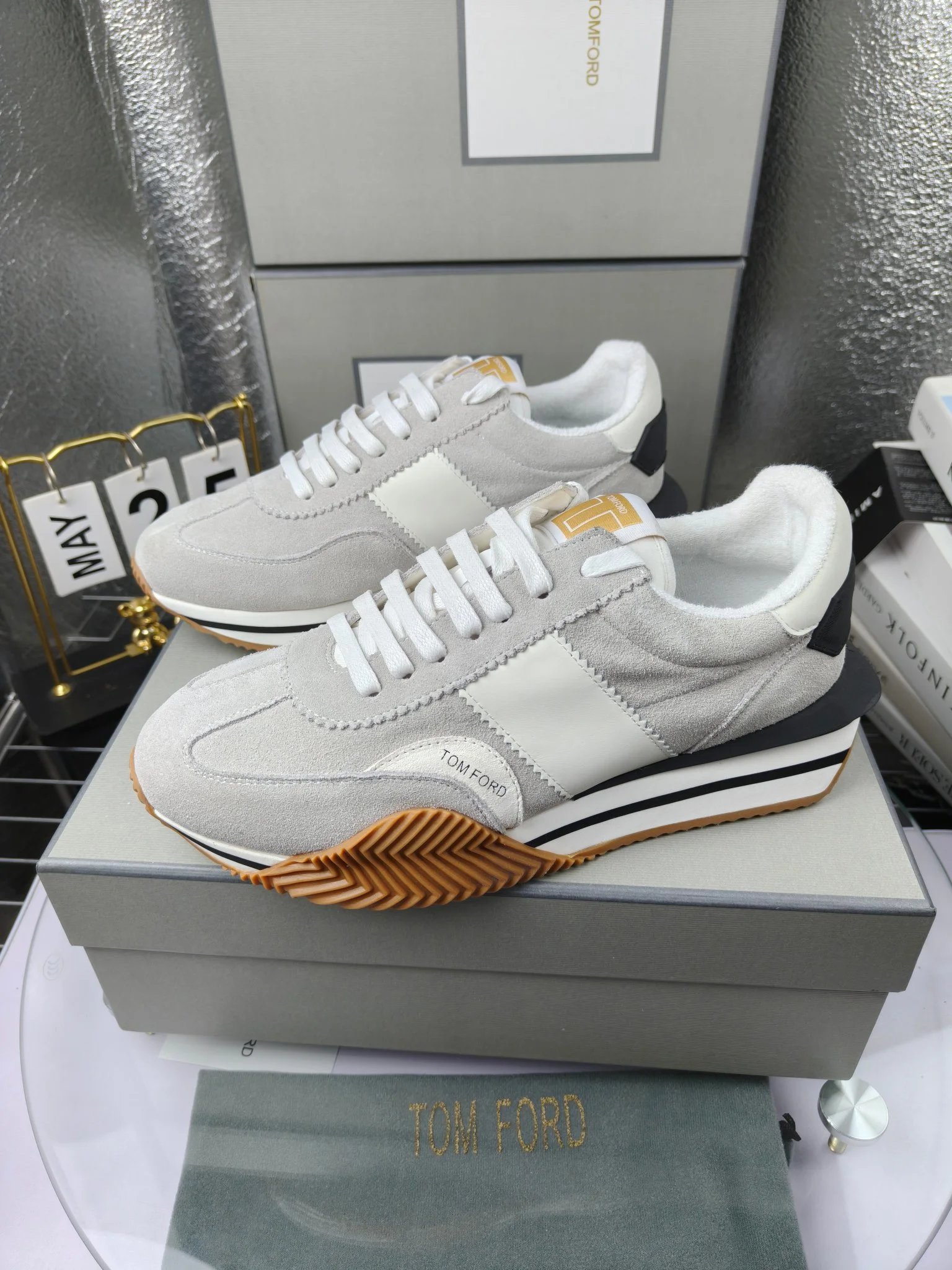 Retro Suede Platform Sneakers Ivory - Gallery Image 2 - Detailed View