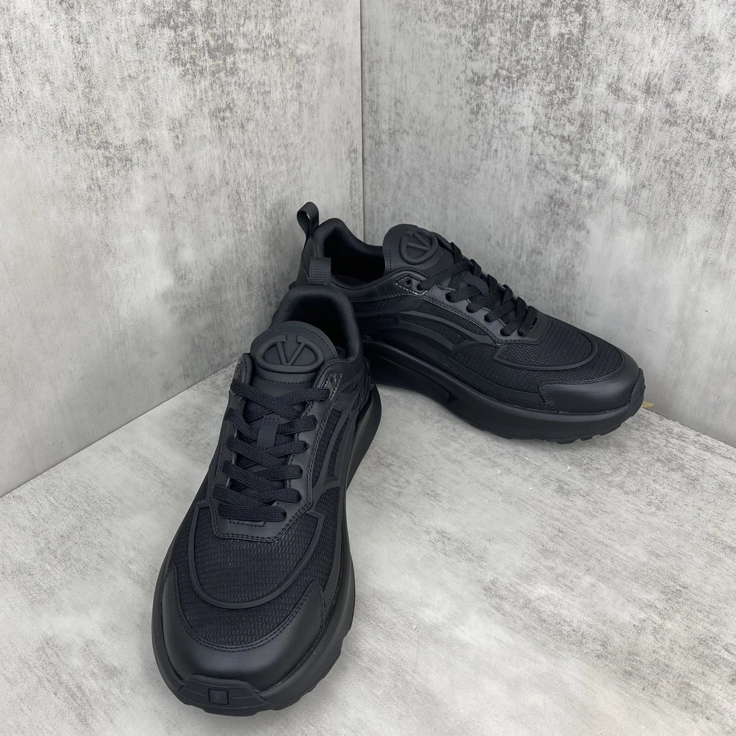 True Act Mesh Chunky Sneakers Jet Black - Gallery Image 2 - Detailed View