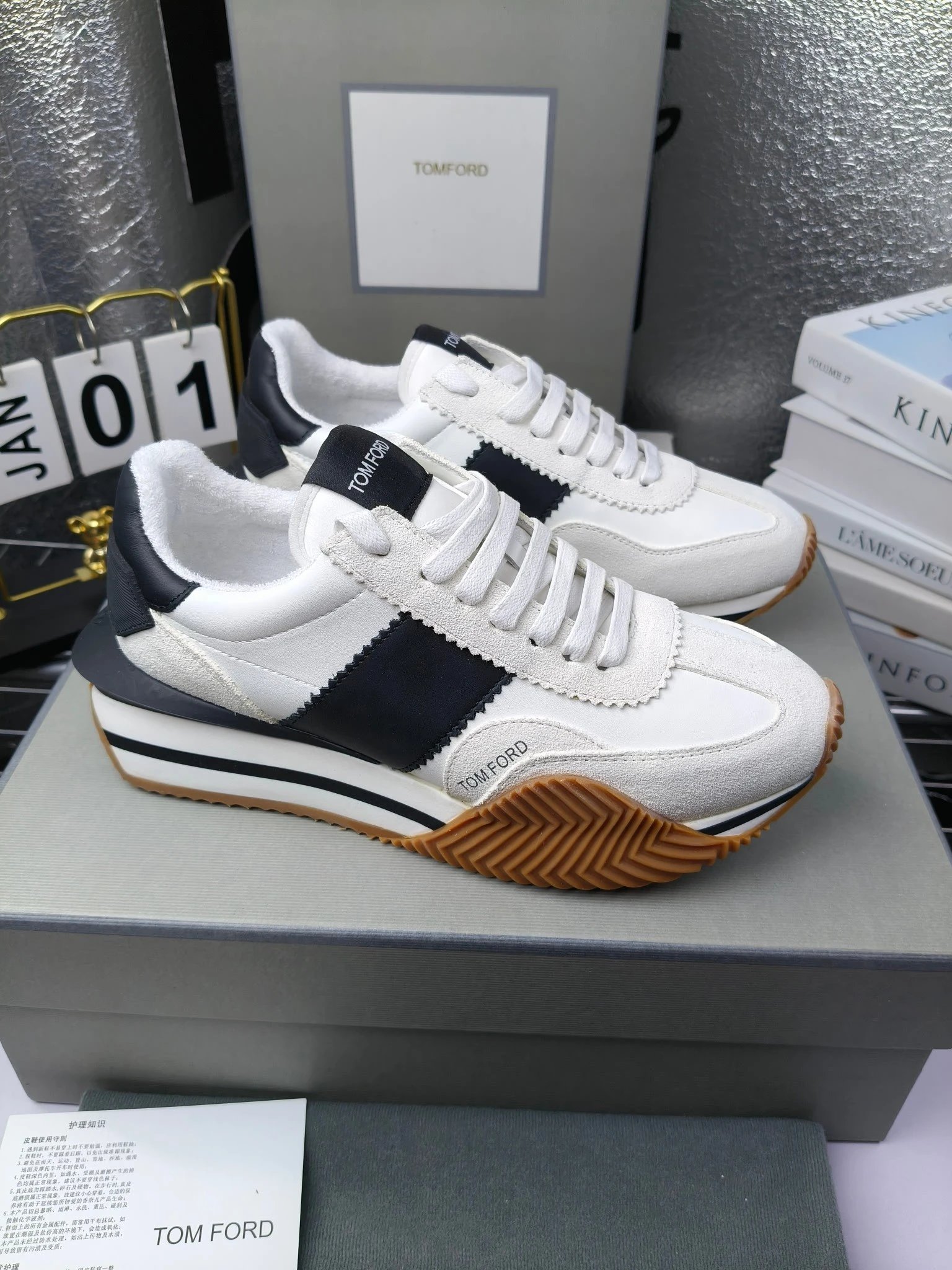 Retro Luxe Leather Sneakers Ivory Black - Gallery Image 1 - Detailed View