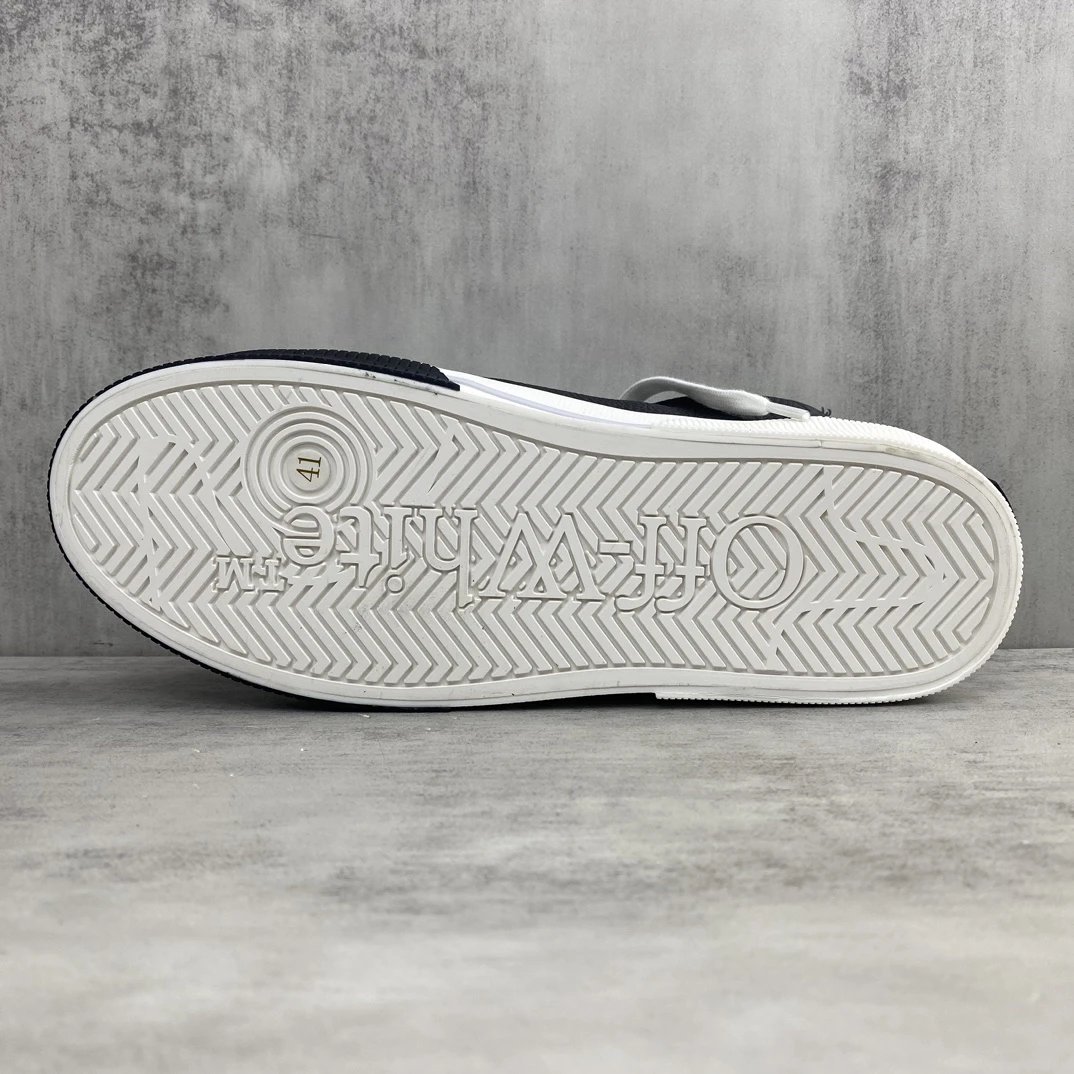 Low Vulcanized Canvas Sneakers Leather Lining Ebony Black - Gallery Image 8 - Detailed View