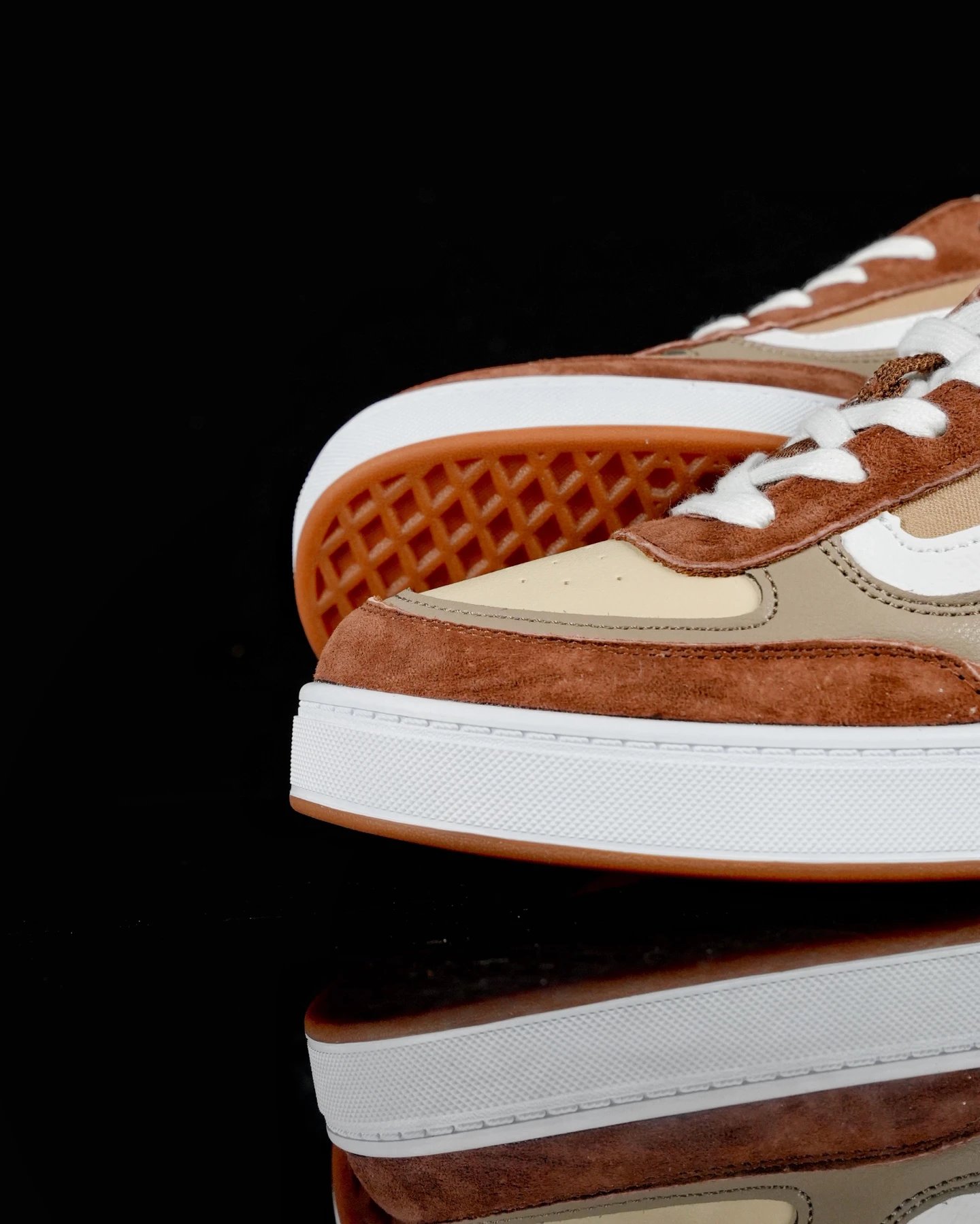 Retro Skate Suede Leather Sneakers Chestnut Brown - Gallery Image 9 - Detailed View