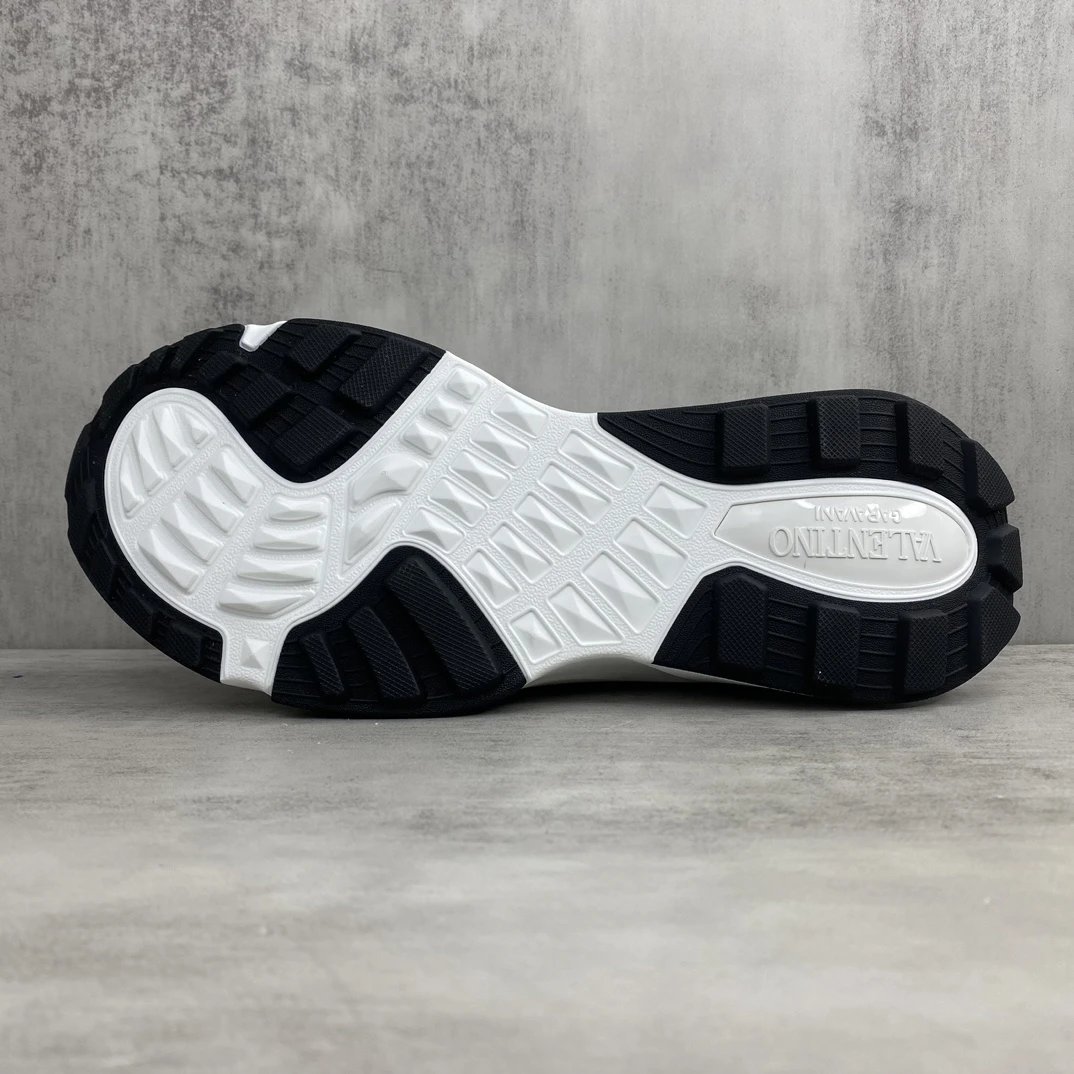 Chunky Mesh Sneakers True Act Ebony White - Gallery Image 8 - Detailed View