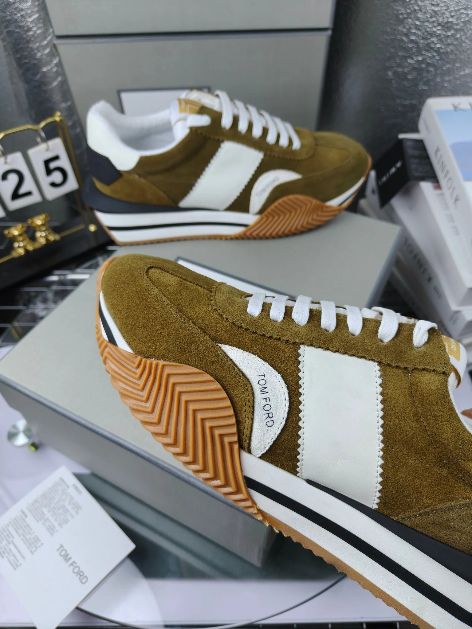 Vintage Suede Leather Sneakers Ochre White - Gallery Image 5 - Detailed View