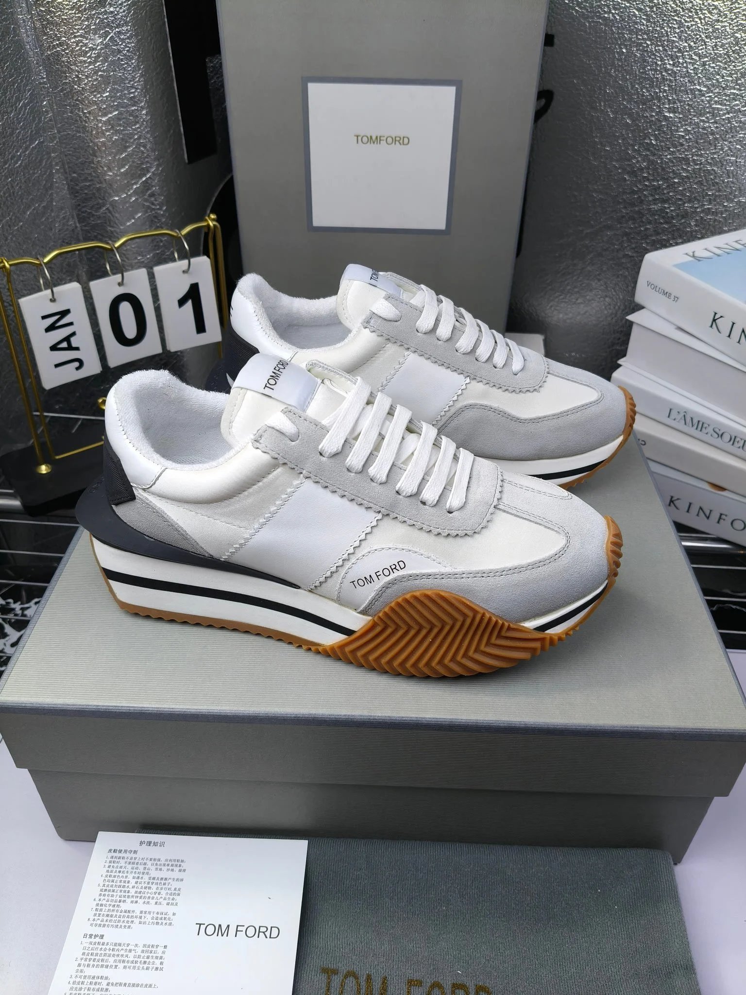 Retro Luxe Leather Platform Sneakers Ivory White - Gallery Image 1 - Detailed View