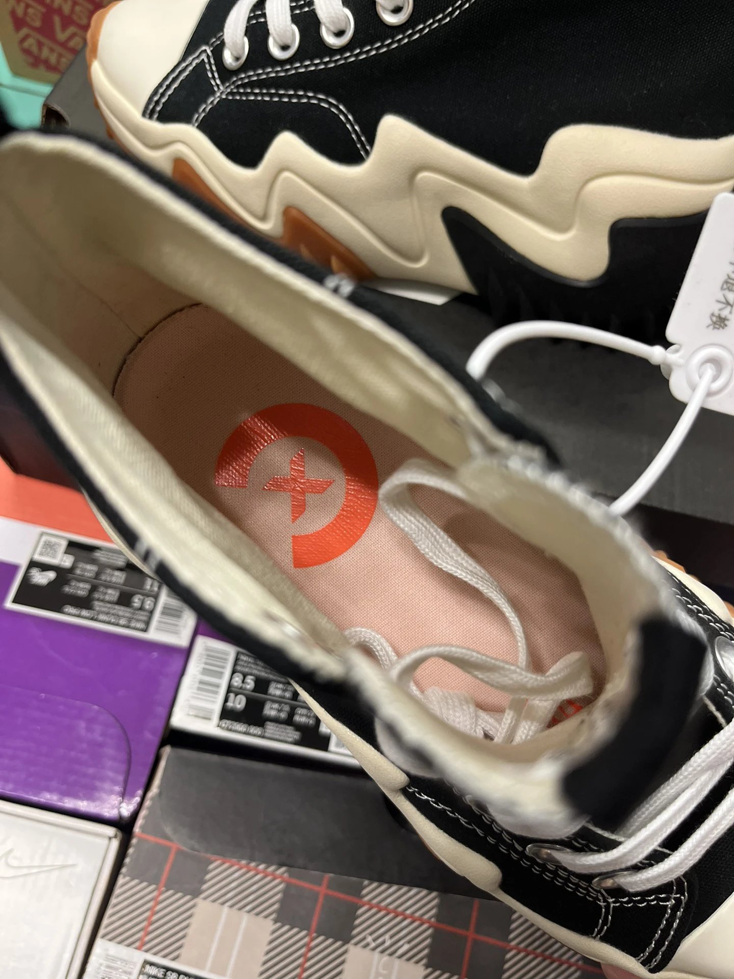 Run Star Motion High Top Chunky Sneakers Ebony Black - Gallery Image 8 - Detailed View