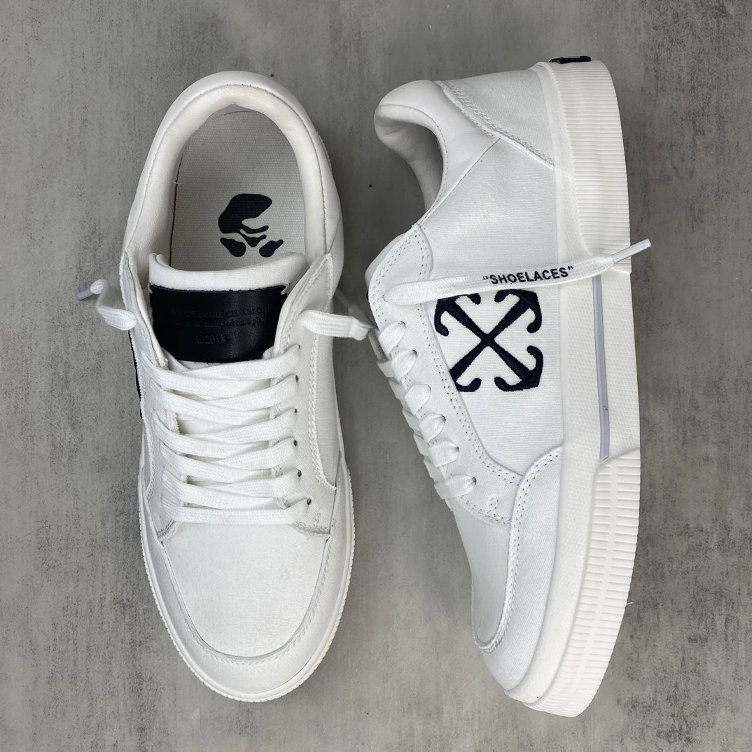 Low Vulcanized Canvas Sneakers Leather Lining Ivory - Gallery Image 3 - Detailed View