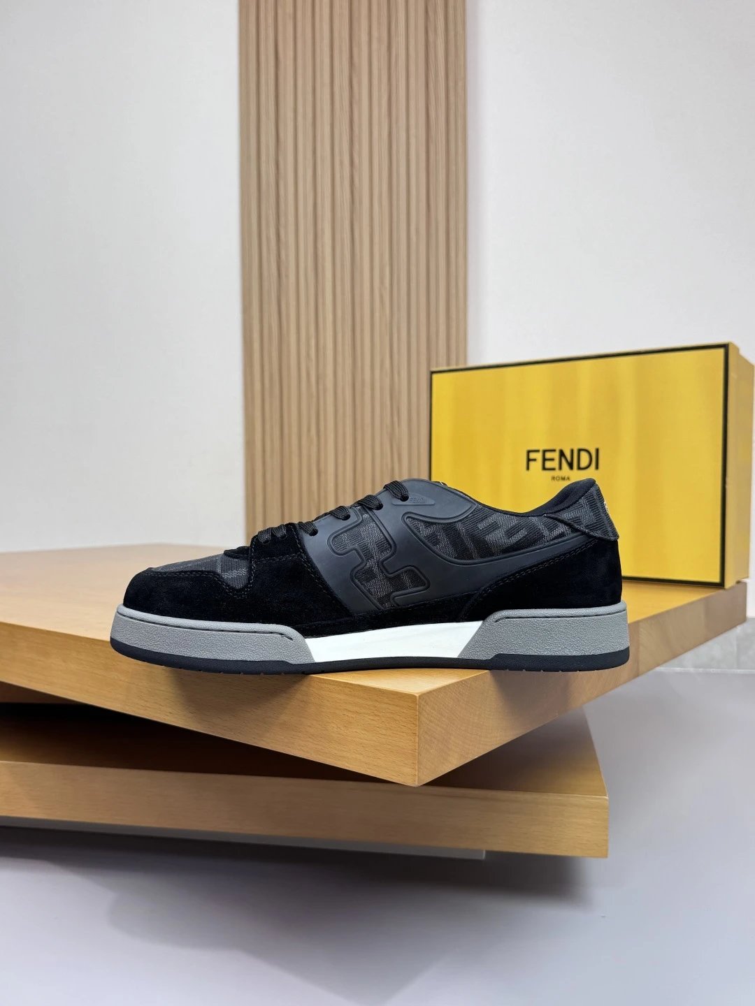 Fendi Suede Sneakers Black