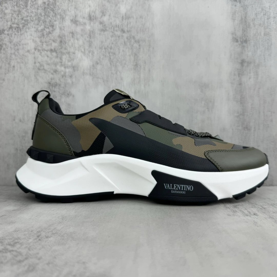 True Act Mesh Sneakers Camo Green - Gallery Image 6 - Detailed View