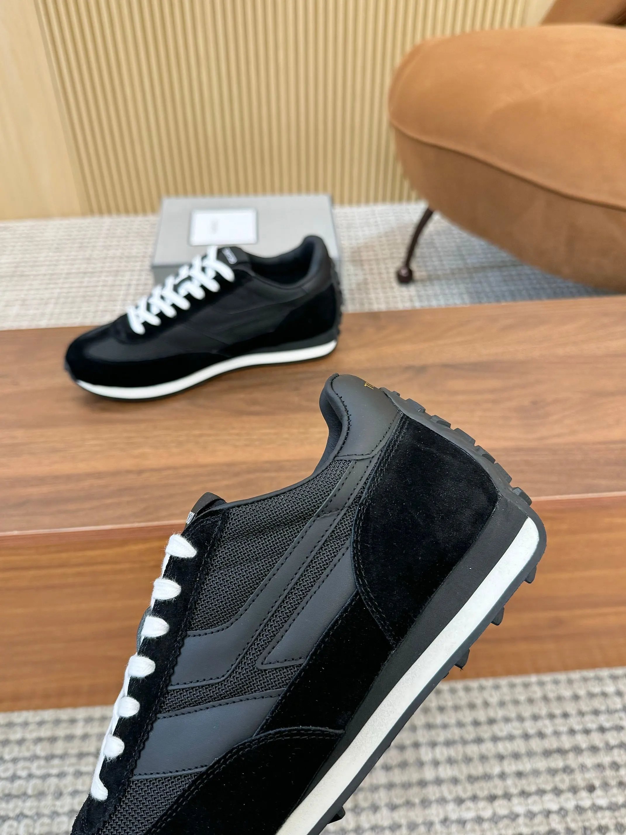 Vintage Suede Mesh Sneakers Onyx Black - Gallery Image 8 - Detailed View