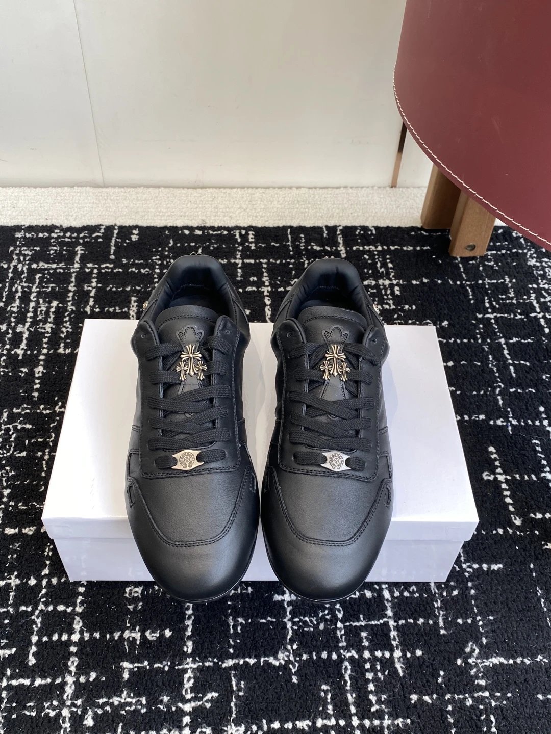 Vintage Leather Trainer Sneakers Onyx Black - Gallery Image 2 - Detailed View