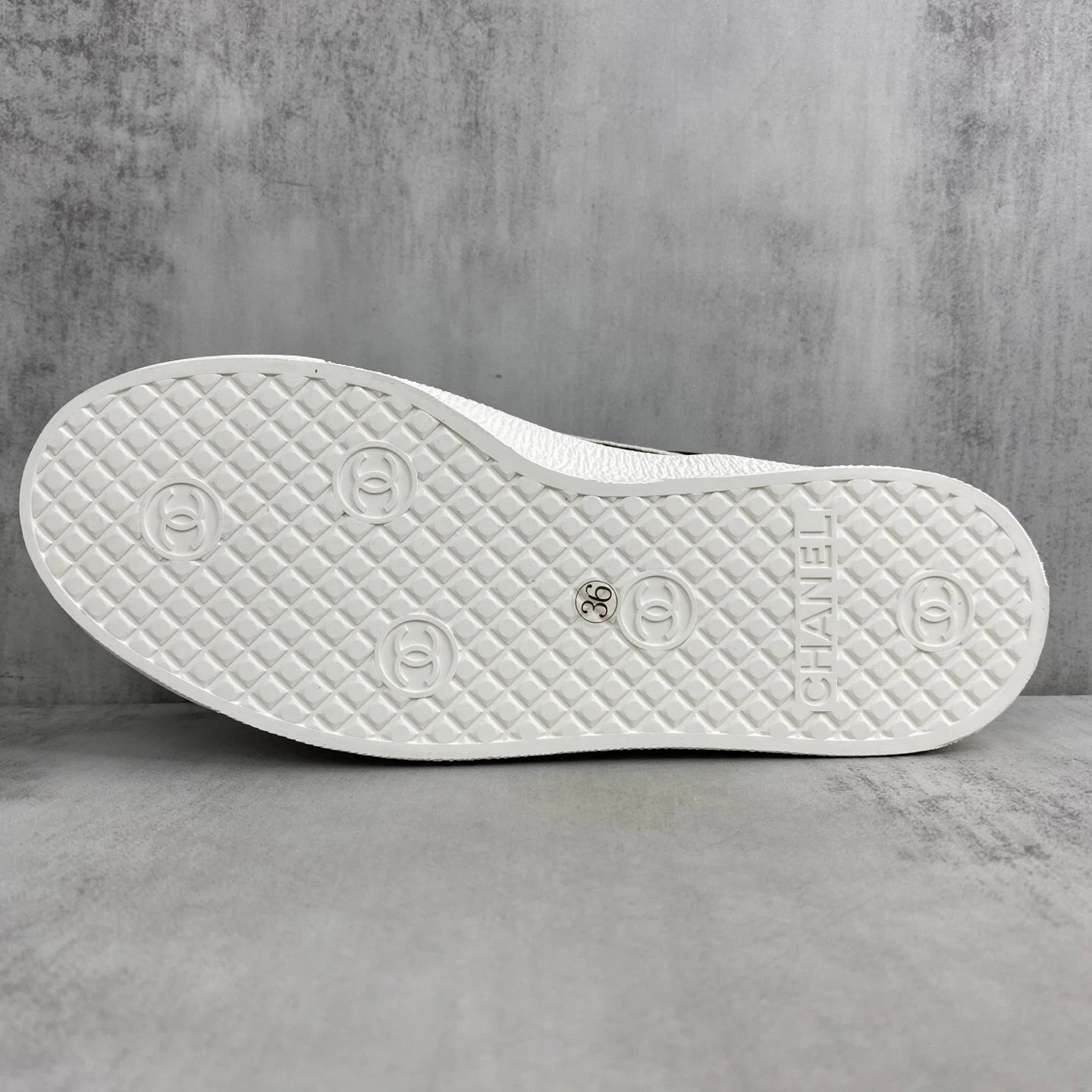 Vintage Canvas Low Top Sneakers with Ivory Black Trim - Gallery Image 8 - Detailed View