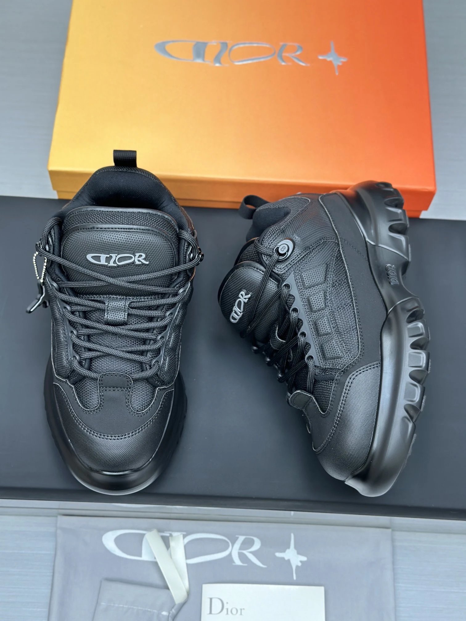 Dior x Levis Hamilton Sneakers Black - Gallery Image 9 - Detailed View