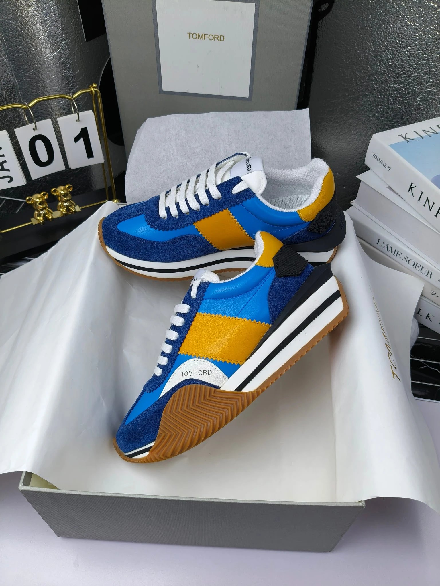 Retro Leather Platform Sneakers Sapphire Blue - Gallery Image 5 - Detailed View