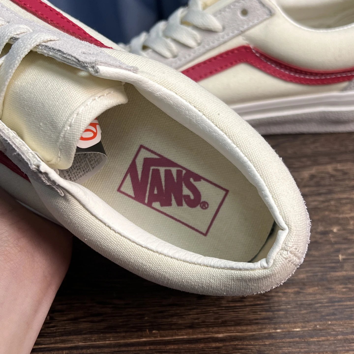 Old Skool 36 Canvas Sneakers Ivory with Crimson Stripes - Gallery Image 6 - Detailed View