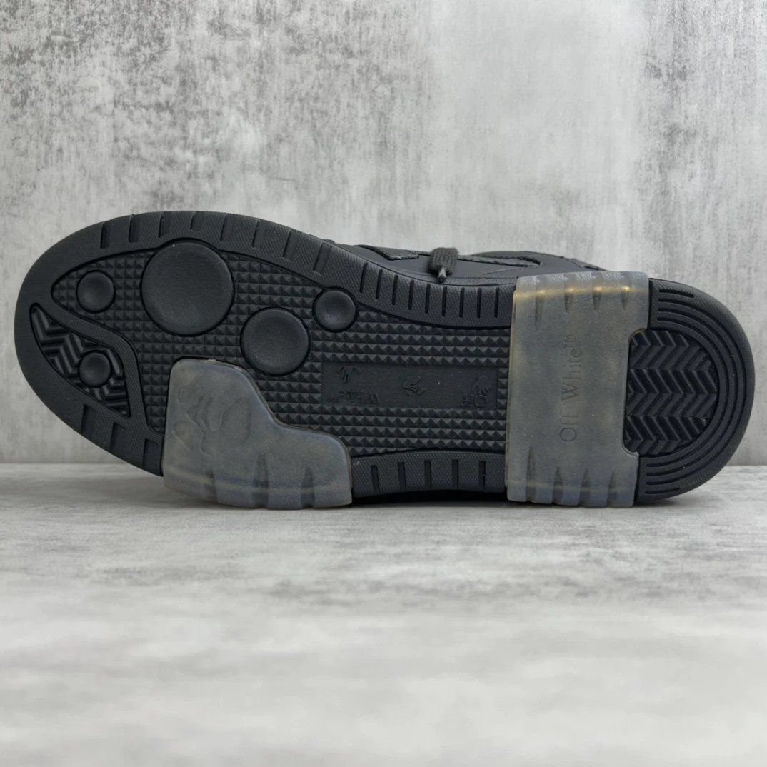 Luxury Leather Low Top Sneakers for Couples Black - Gallery Image 8 - Detailed View