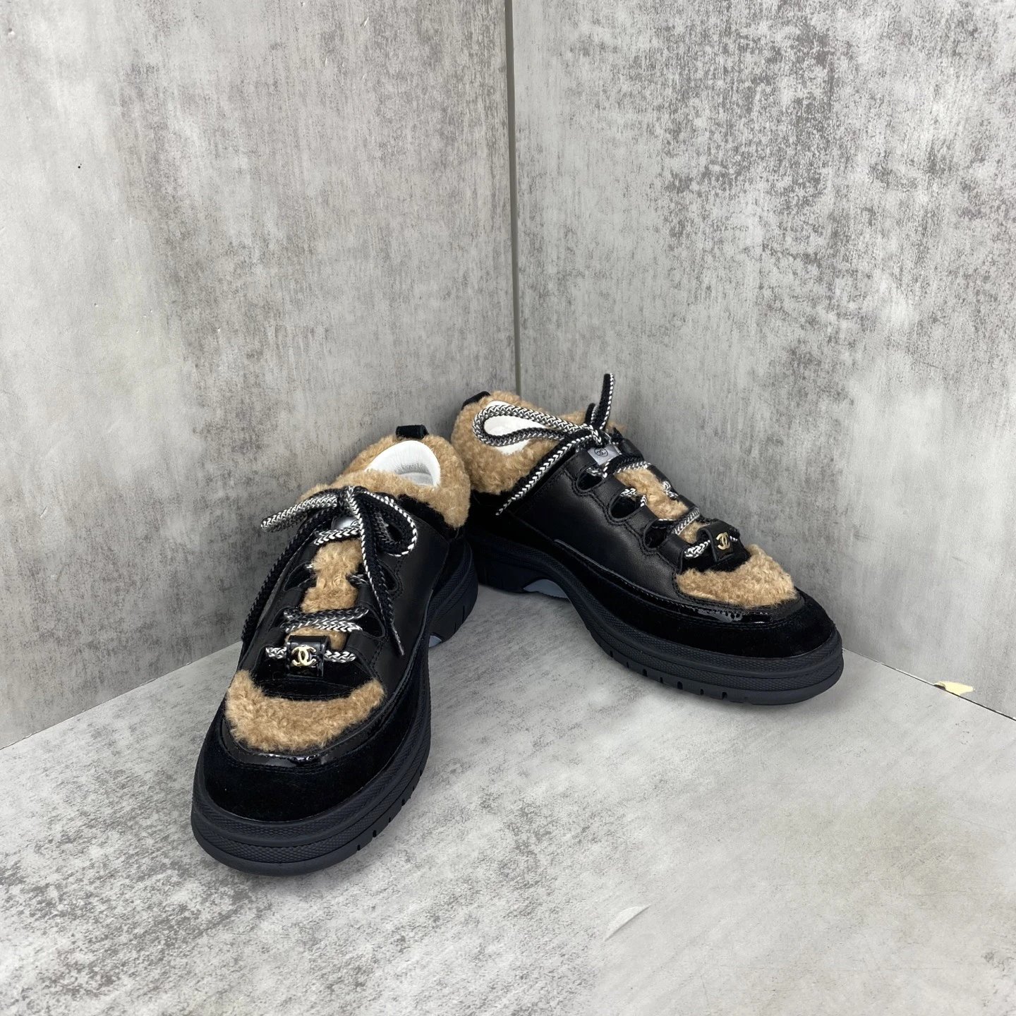 Winter Leather Sneaker with Shearling Trim Black Tan - Gallery Image 2 - Detailed View