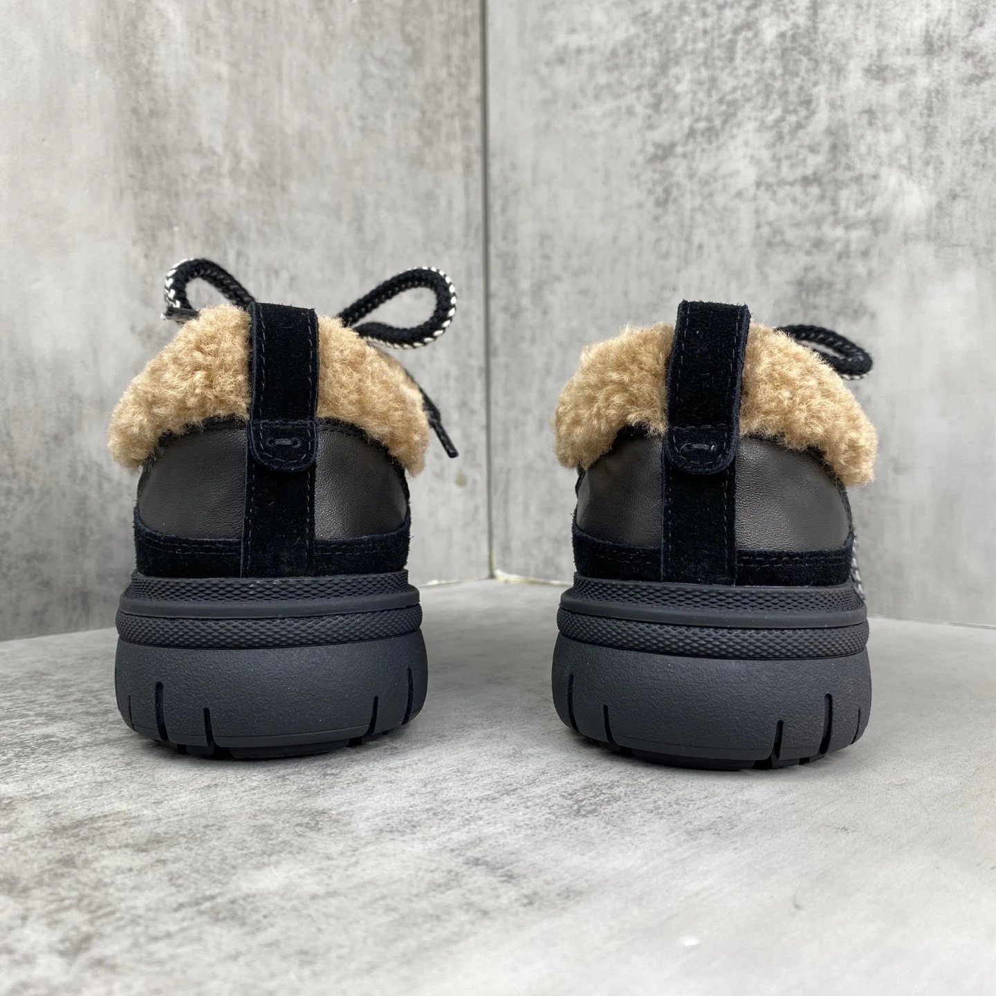 Winter Leather Sneaker with Shearling Trim Black Tan - Gallery Image 5 - Detailed View