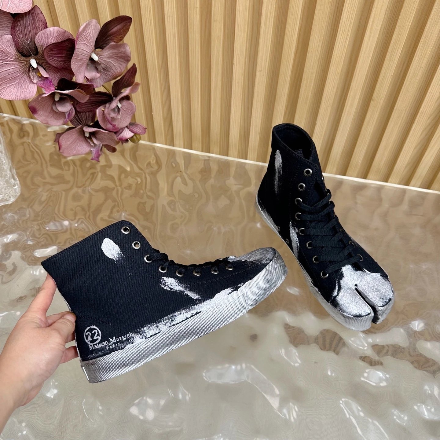 Maison Margiela MM6 Tabi Graffiti Canvas High Sneakers Black - Gallery Image 7 - Detailed View