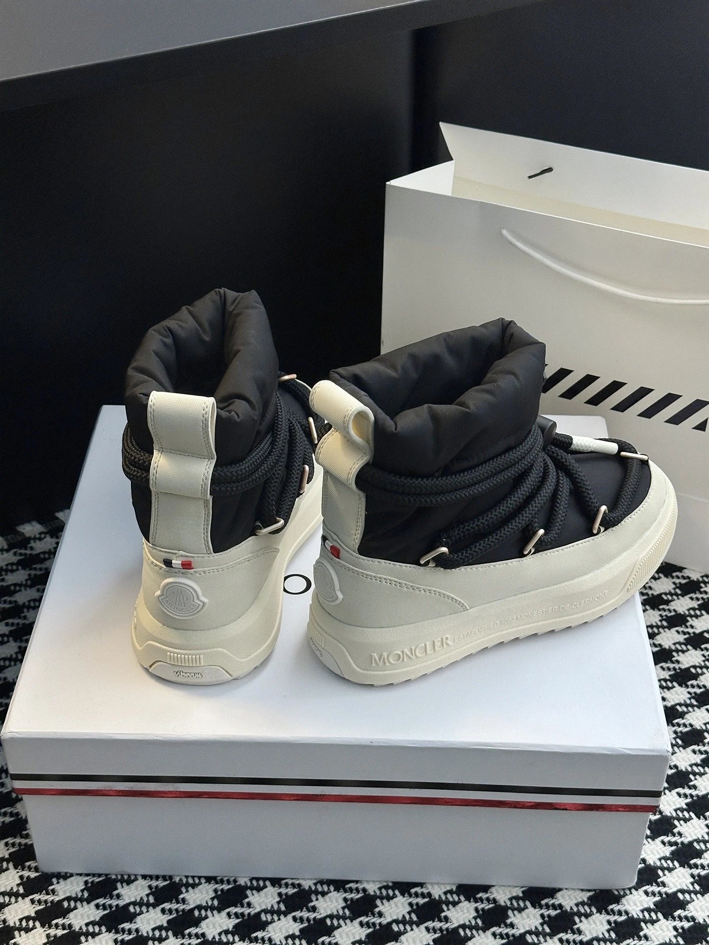 Moncler Mid Boots Black & White - Gallery Image 4 - Detailed View