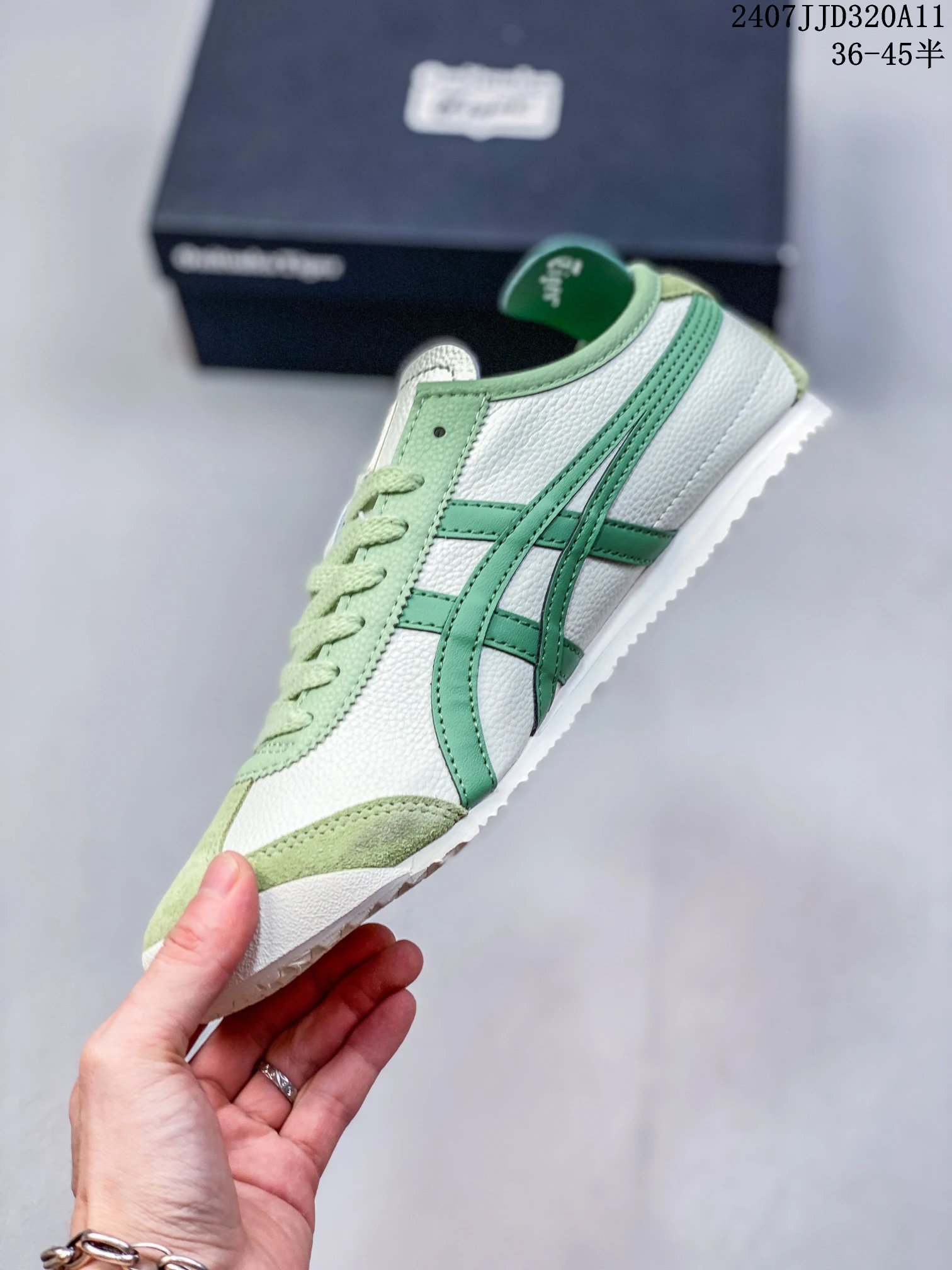 Onitsuka Tiger Mexico 66 Slip-On Sneakers Green - Gallery Image 3 - Detailed View