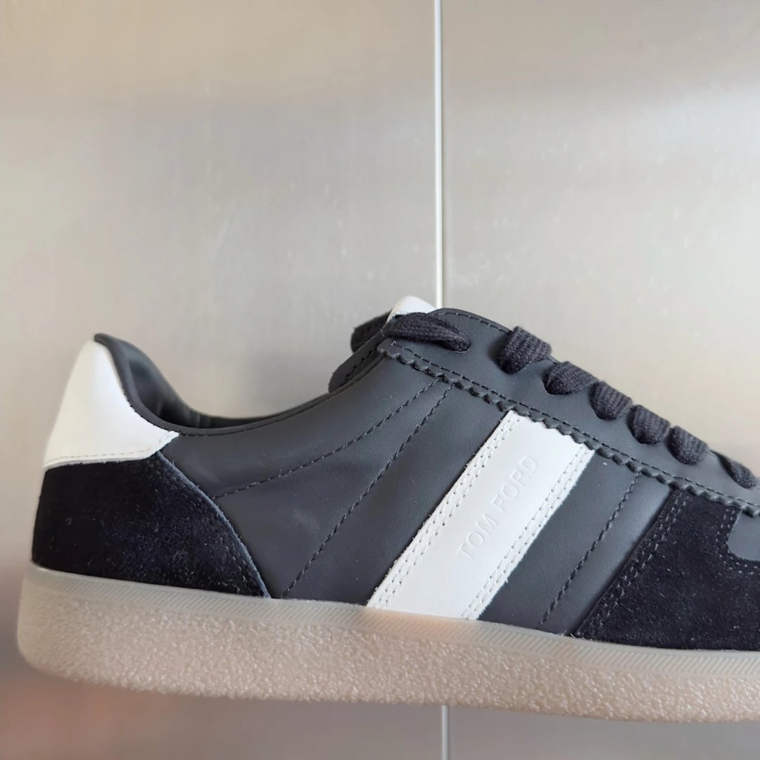 Suede Leather Trainer Sneakers Ivory Black - Gallery Image 8 - Detailed View