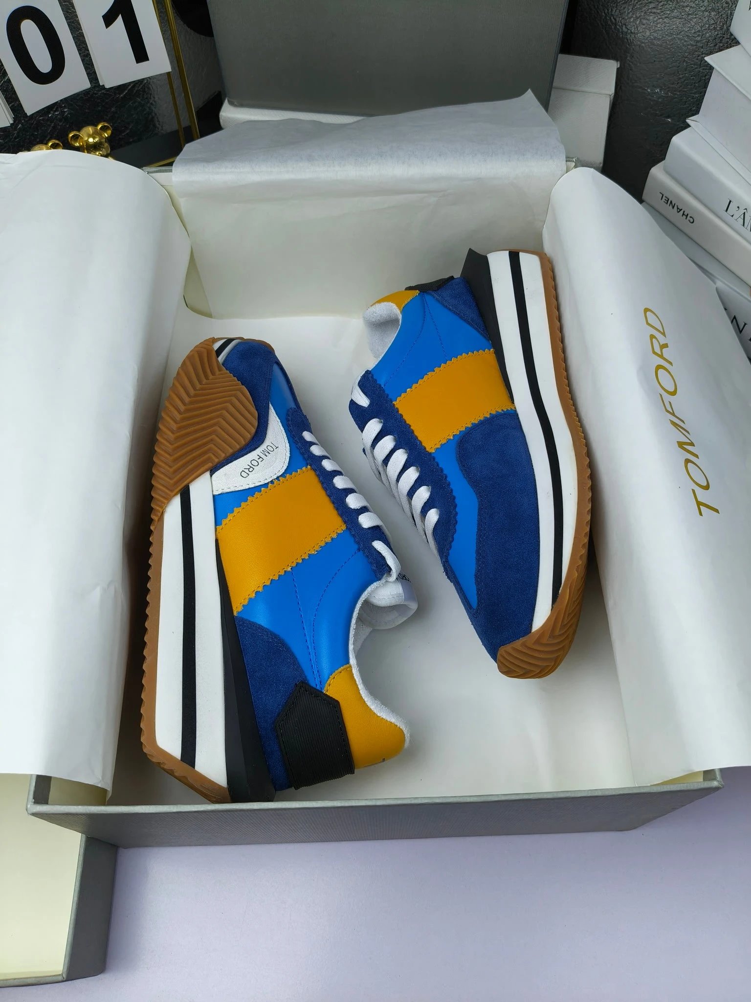 Retro Leather Platform Sneakers Sapphire Blue - Gallery Image 8 - Detailed View