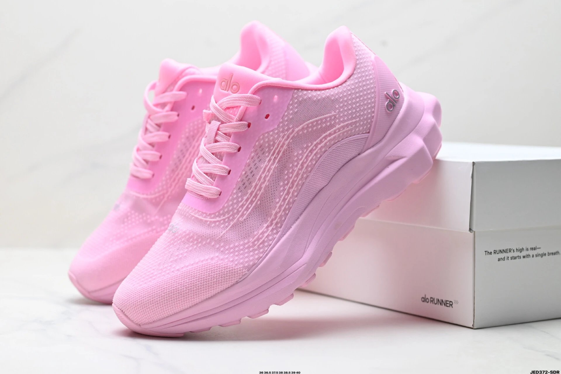Alo Yoga Alo Runner Sneakers Pink - Gallery Image 8 - Detailed View