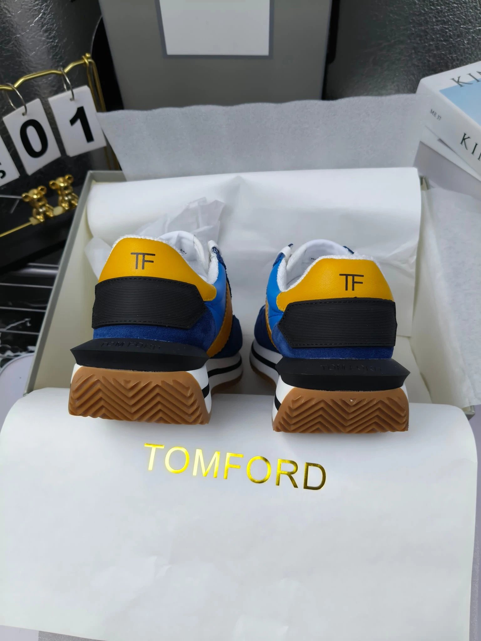 Retro Leather Platform Sneakers Sapphire Blue - Gallery Image 4 - Detailed View