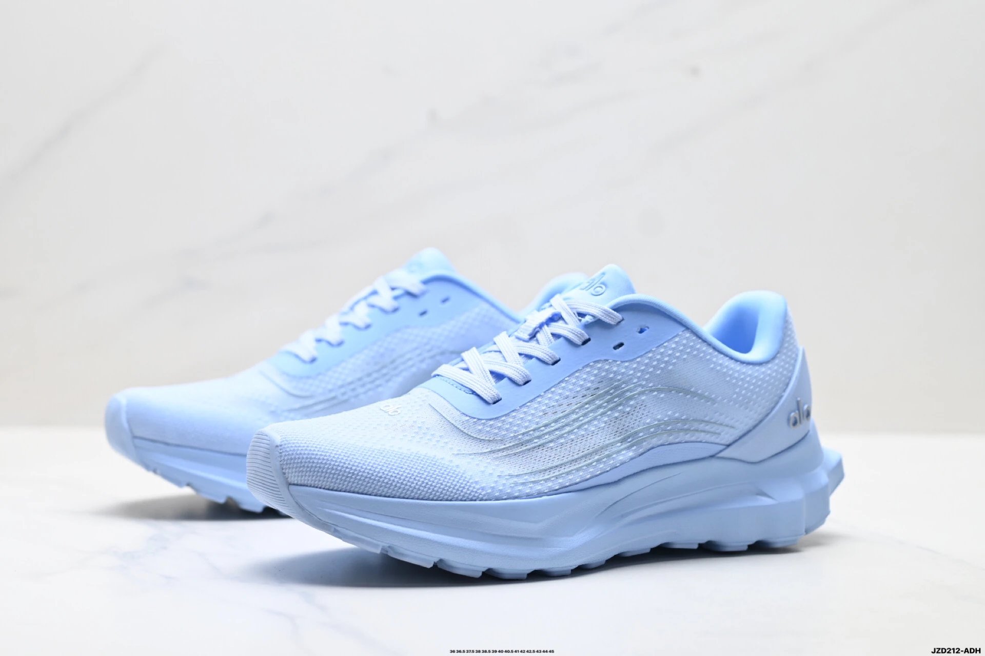 Alo Yoga Alo Runner Sneakers Blue - Gallery Image 2 - Detailed View