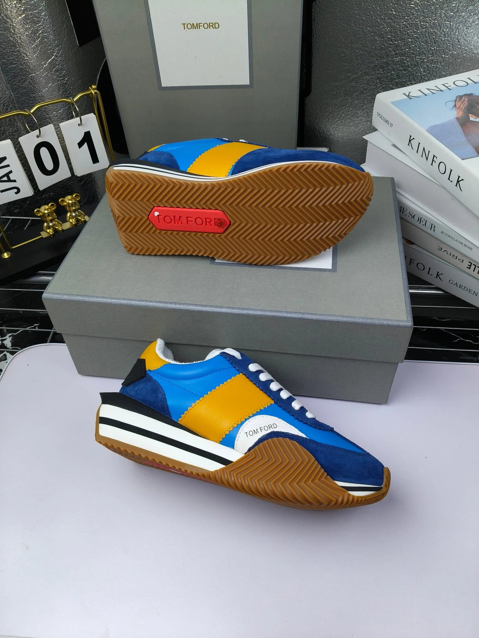 Retro Leather Platform Sneakers Sapphire Blue - Gallery Image 7 - Detailed View