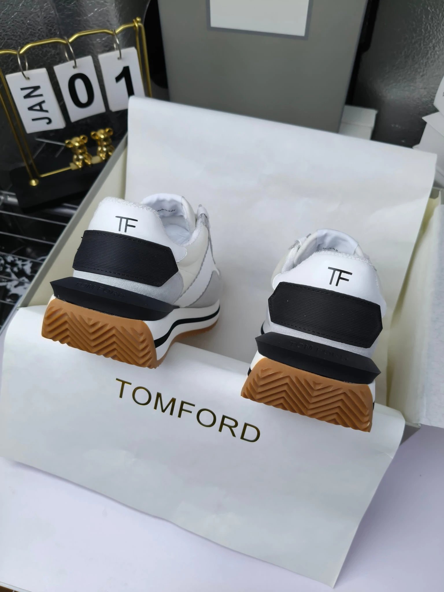 Retro Luxe Leather Platform Sneakers Ivory White - Gallery Image 4 - Detailed View