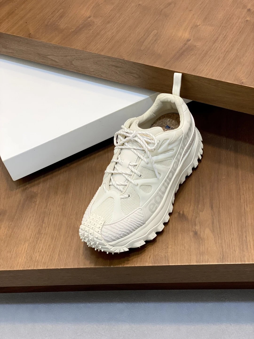 Moncler Trailgrip Amoeba Salehe Bembury Sneakers White - Gallery Image 6 - Detailed View