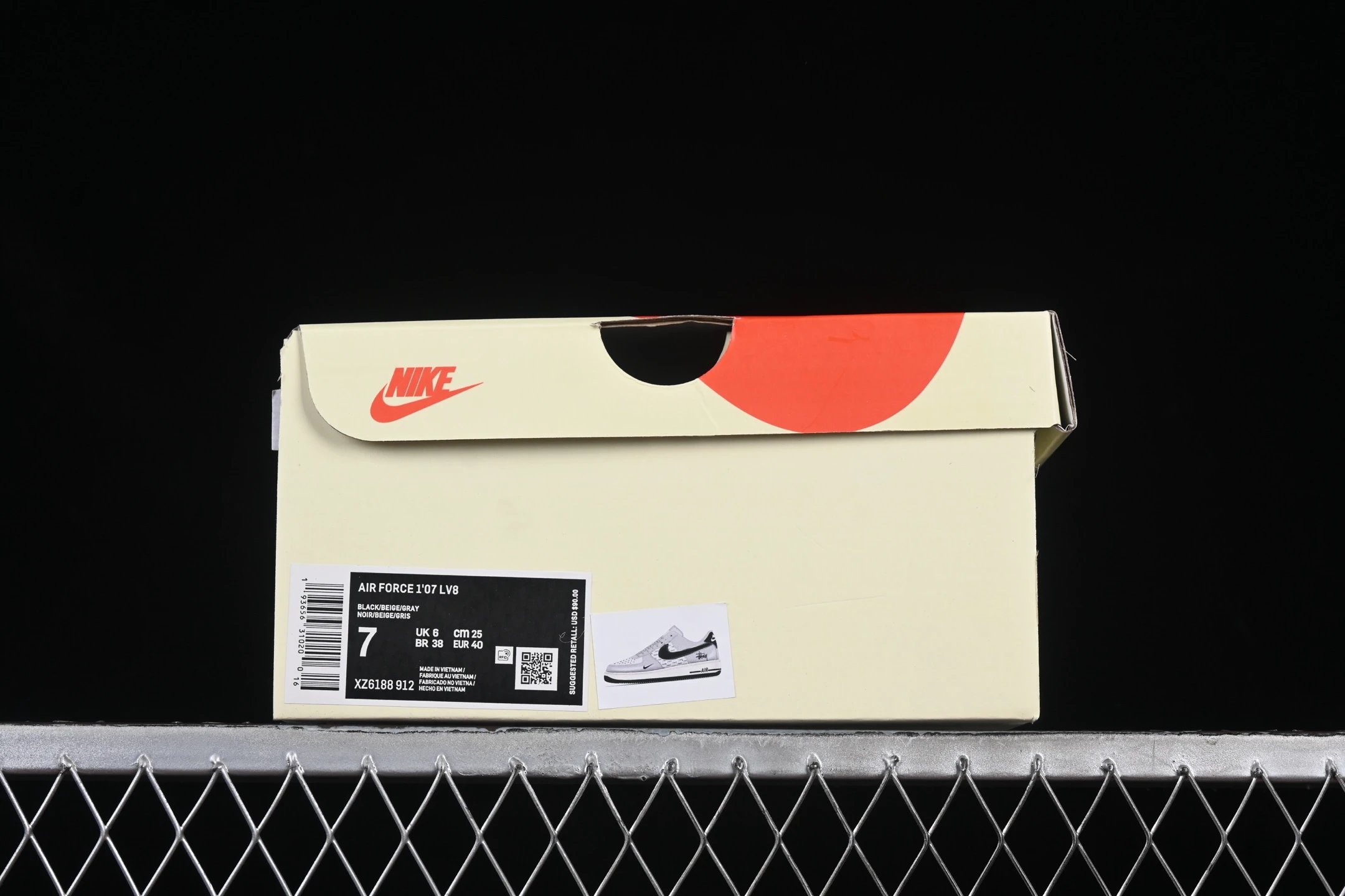 Classic Low-Top Sneakers, Smoky Black - Gallery Image 8 - Detailed View