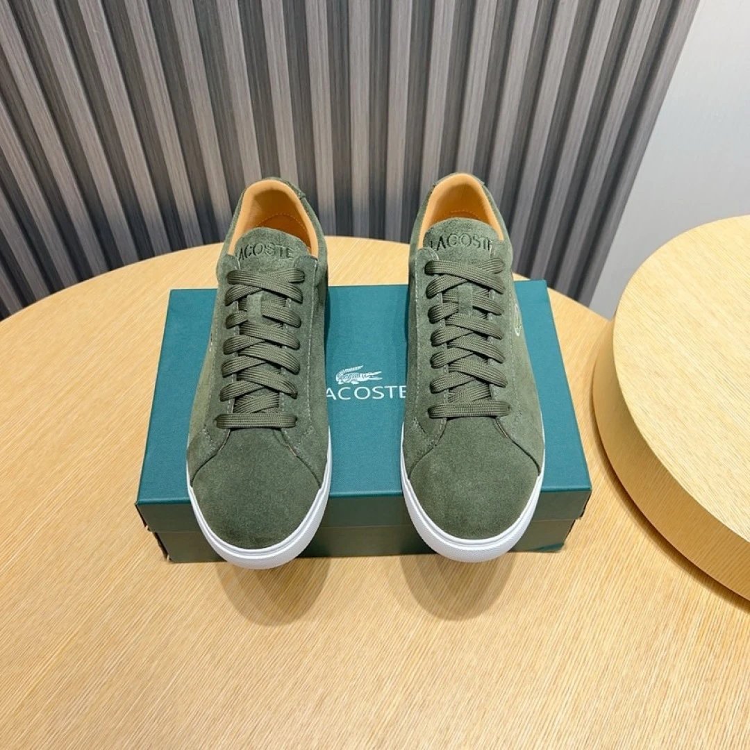 Lacoste Classic Green Sneakers - Gallery Image 2 - Detailed View