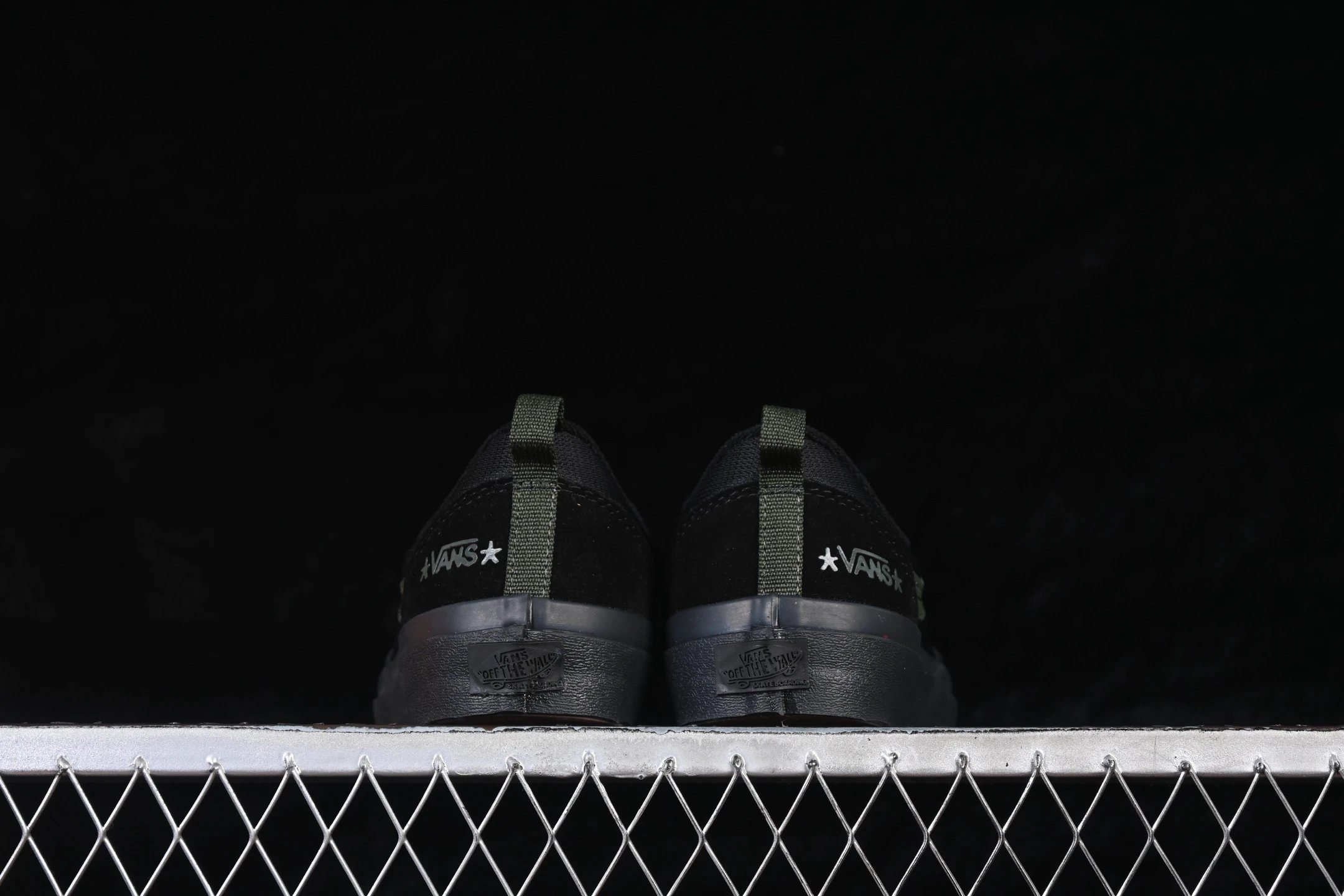 Low Top Skate Sneakers Obsidian Black - Gallery Image 6 - Detailed View