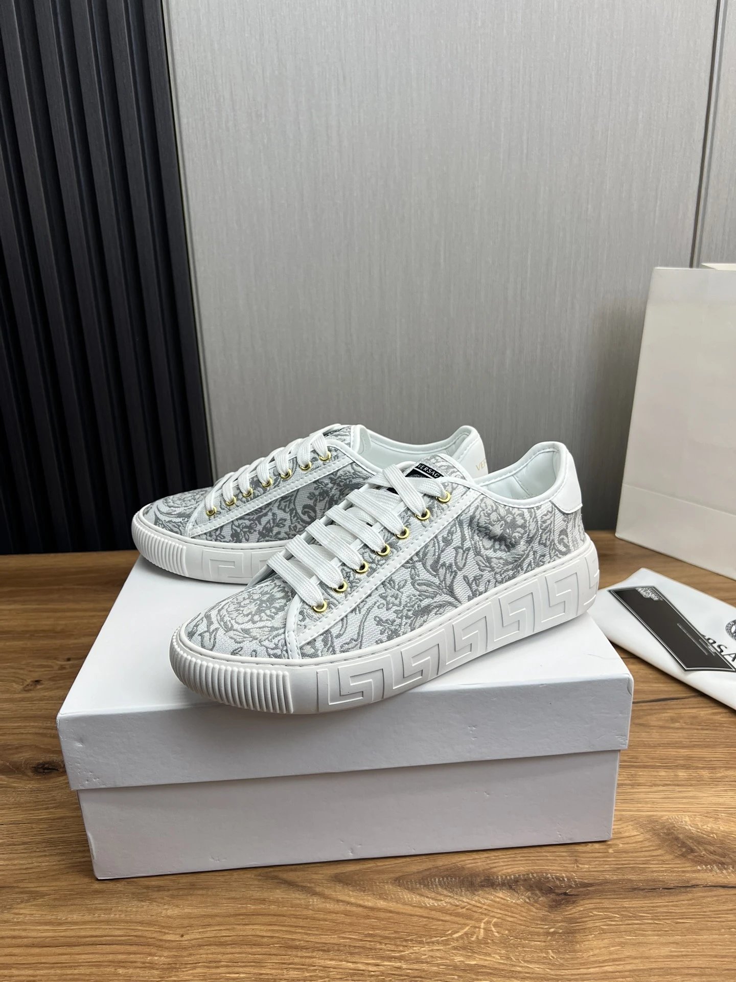 Luxury Leather Low-Top Sneakers Ivory - Gallery Image 3 - Detailed View