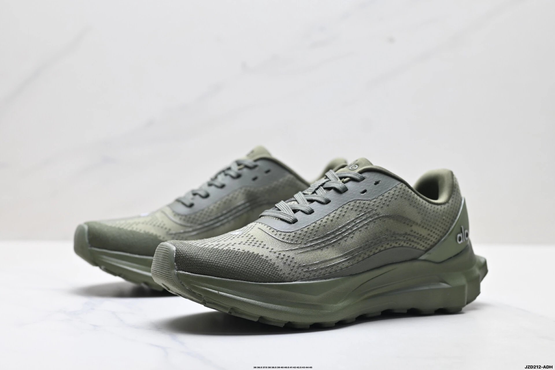 Alo Yoga Alo Runner Sneakers Olive - Gallery Image 4 - Detailed View