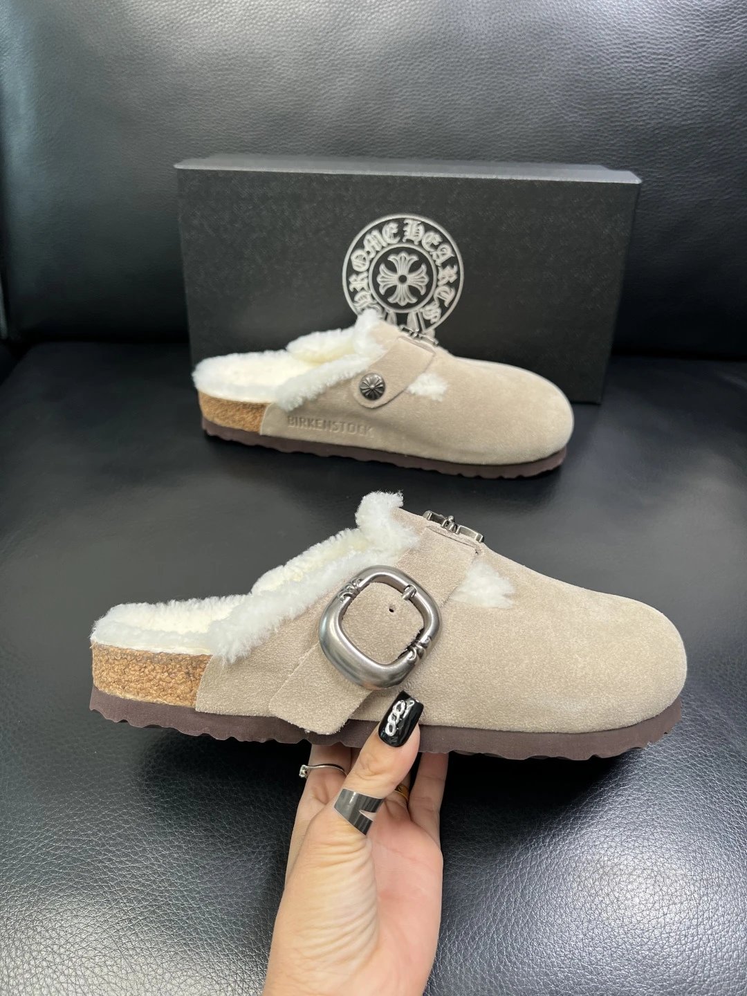 Luxury Suede Shearling Clog Taupe - Gallery Image 4 - Detailed View