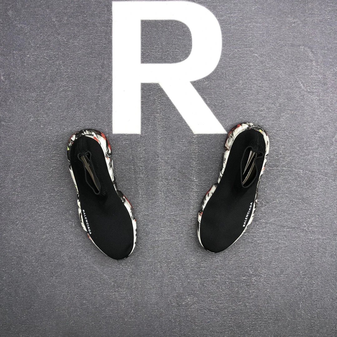 Unisex Knit Sock Sneakers with Patterned Sole in Onyx Black - Gallery Image 4 - Detailed View