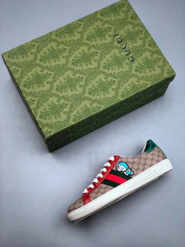 Gucci Bee Pink Green Sneaker Embroidered Doraemon - Gallery Image 3 - Detailed View