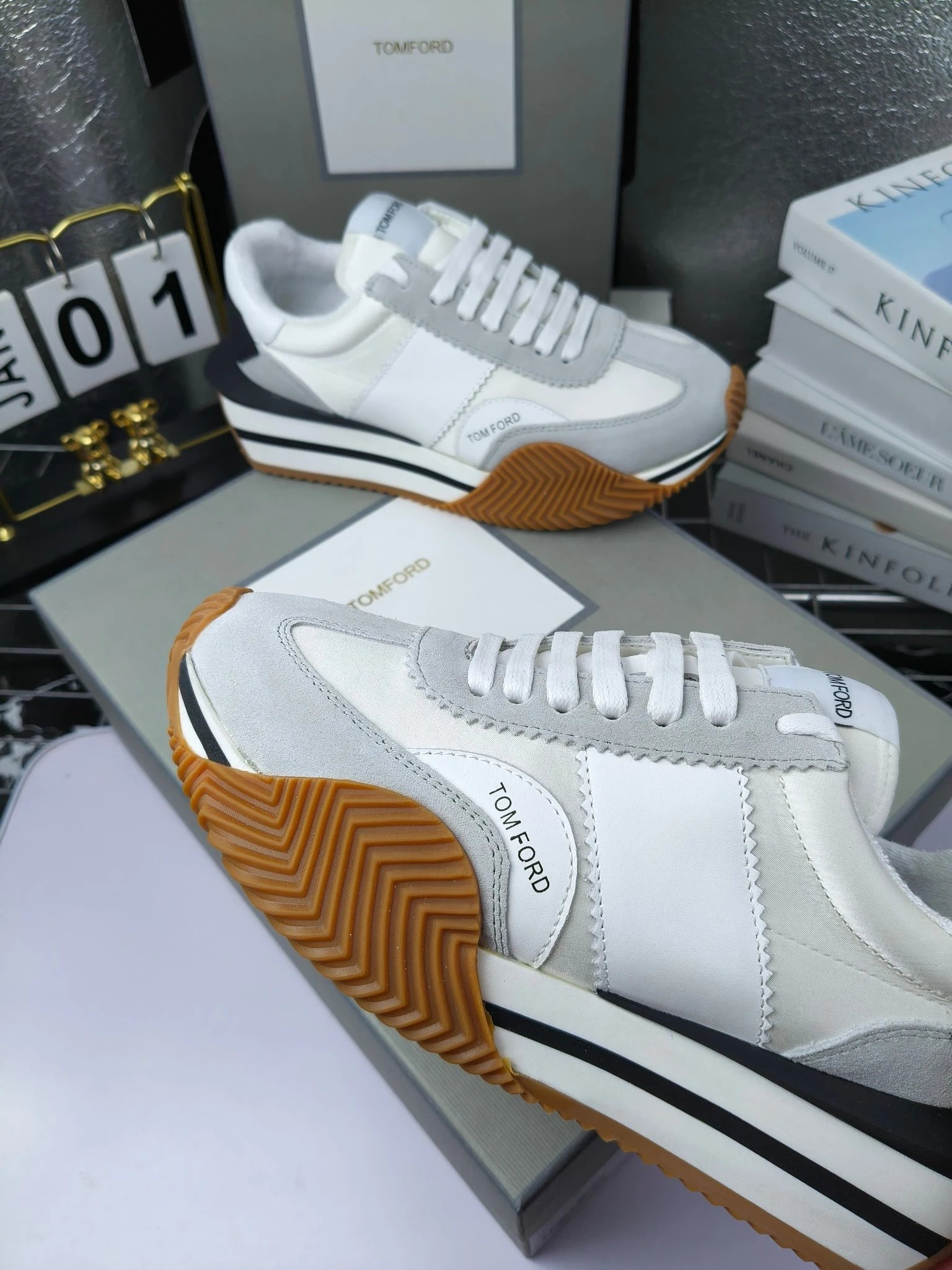 Retro Luxe Leather Platform Sneakers Ivory White - Gallery Image 3 - Detailed View