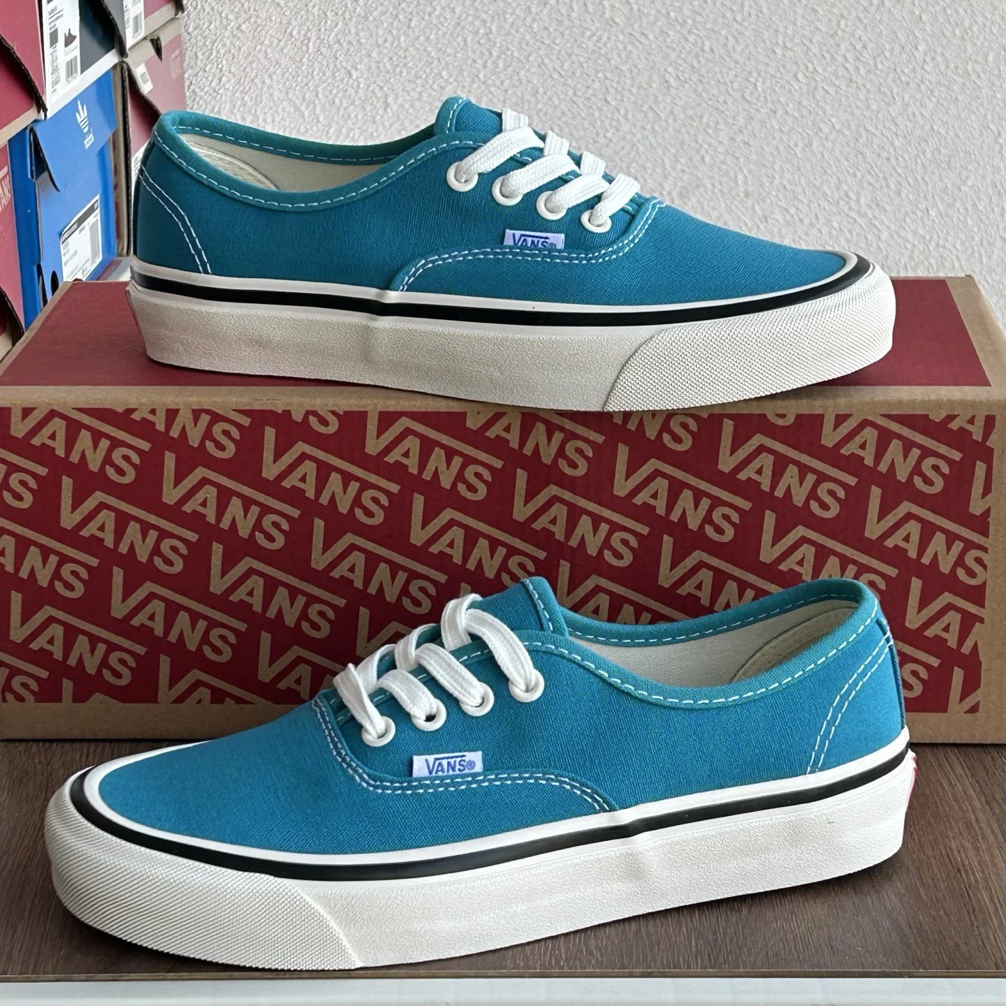 Authentic Low Top Canvas Sneakers Aqua Lake Blue - Gallery Image 9 - Detailed View