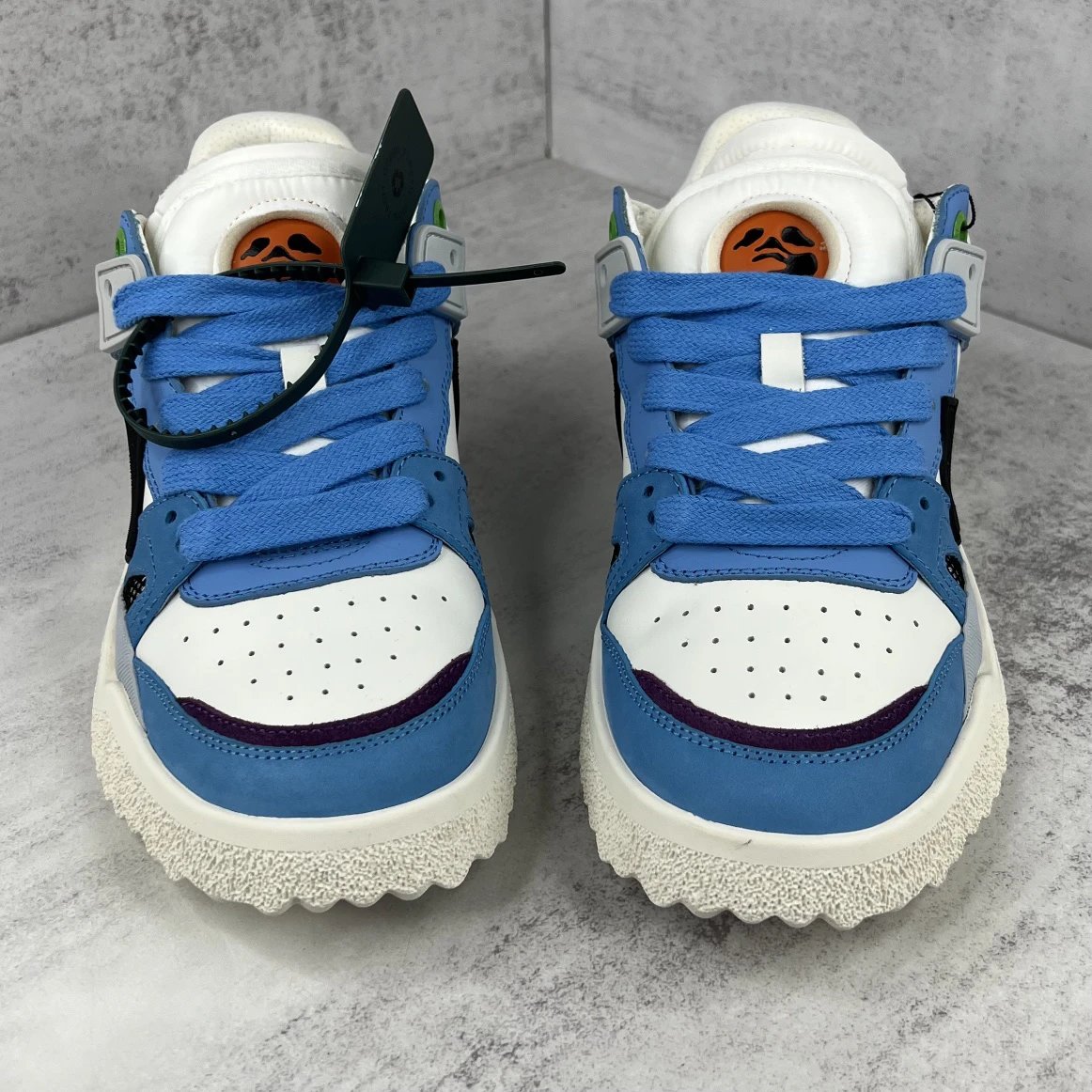 Retro Leather Mesh Low-Top Sneakers Cerulean Blue - Gallery Image 4 - Detailed View