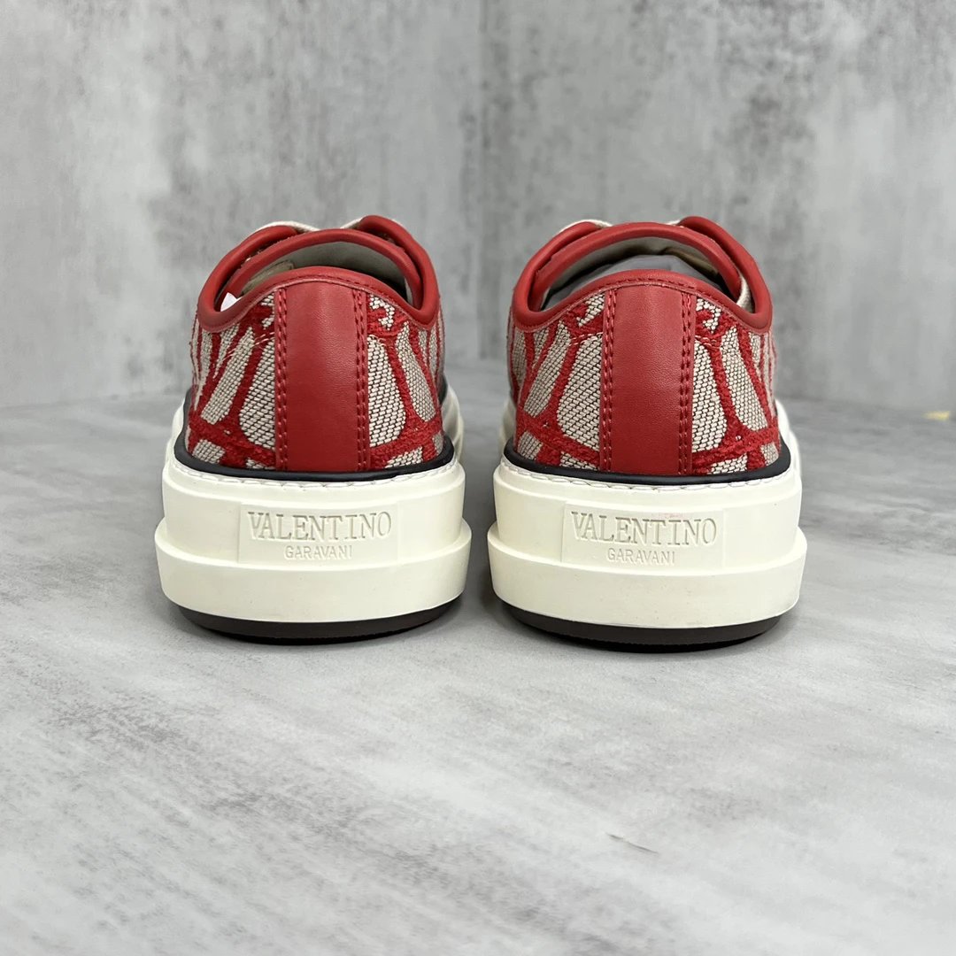 Valentino Garavani Red Low-Top Sneakers - Gallery Image 5 - Detailed View
