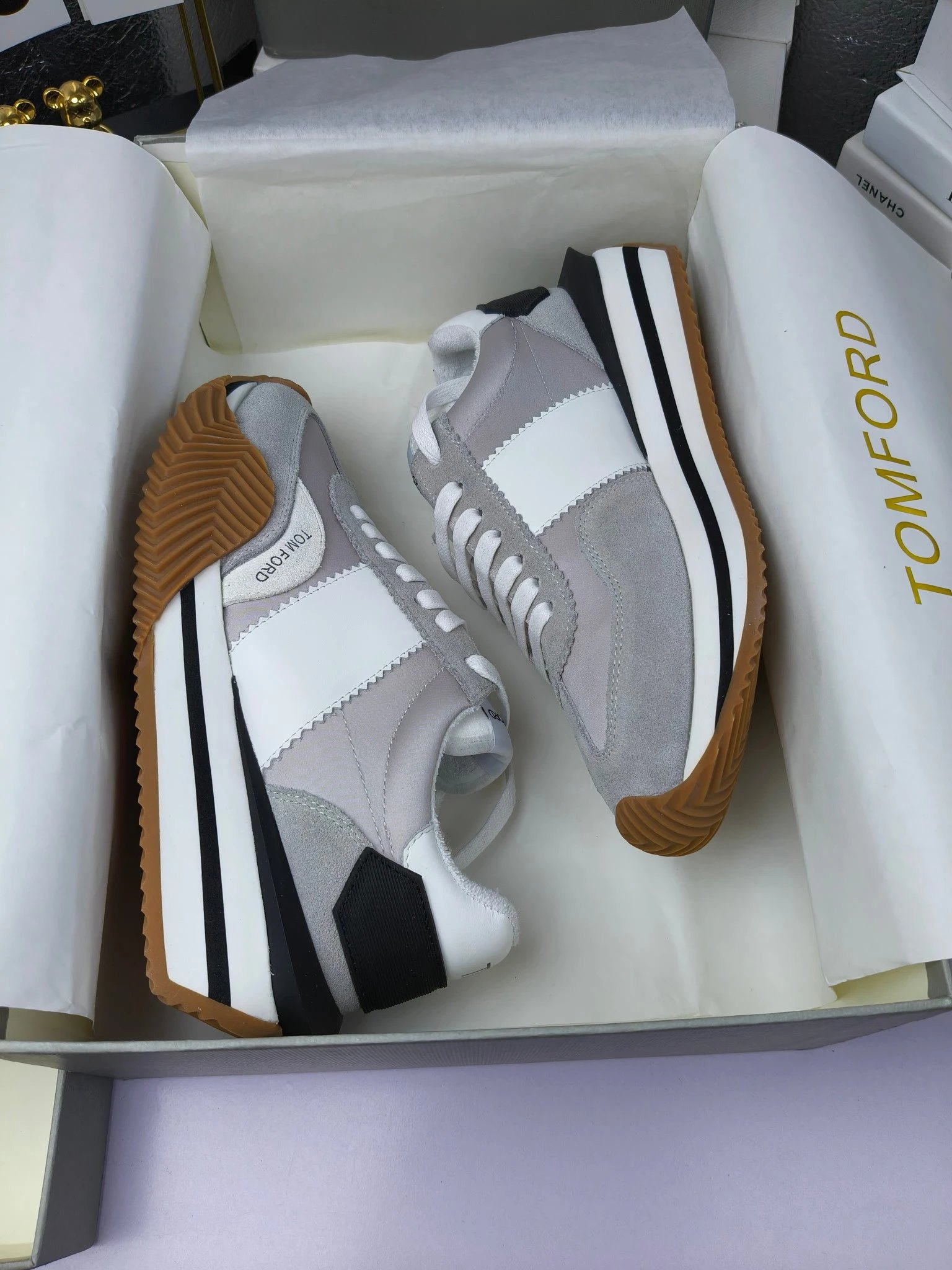 Retro Leather Platform Sneakers Ash Grey - Gallery Image 8 - Detailed View