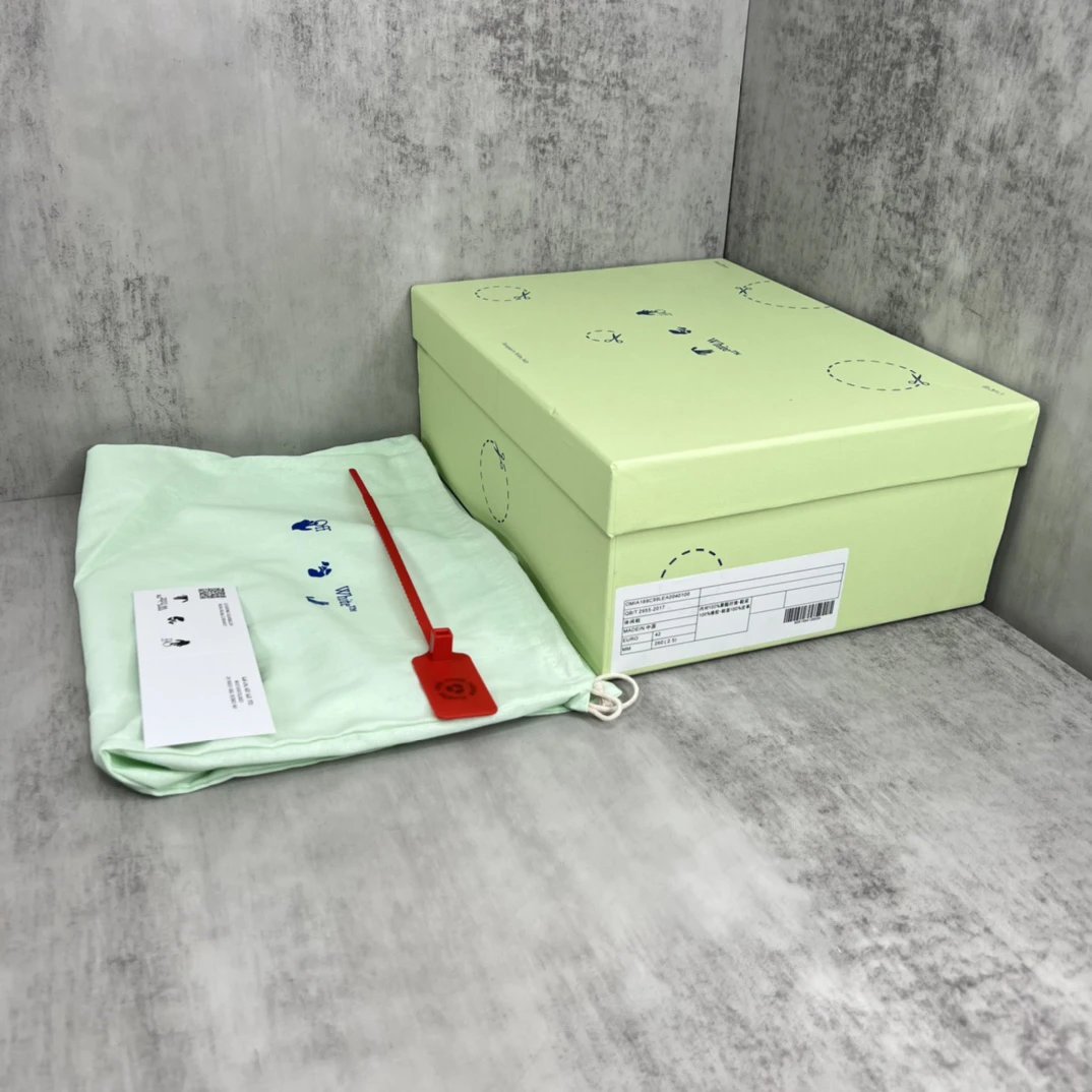 Low Top Leather Skate Sneakers Black White - Gallery Image 9 - Detailed View