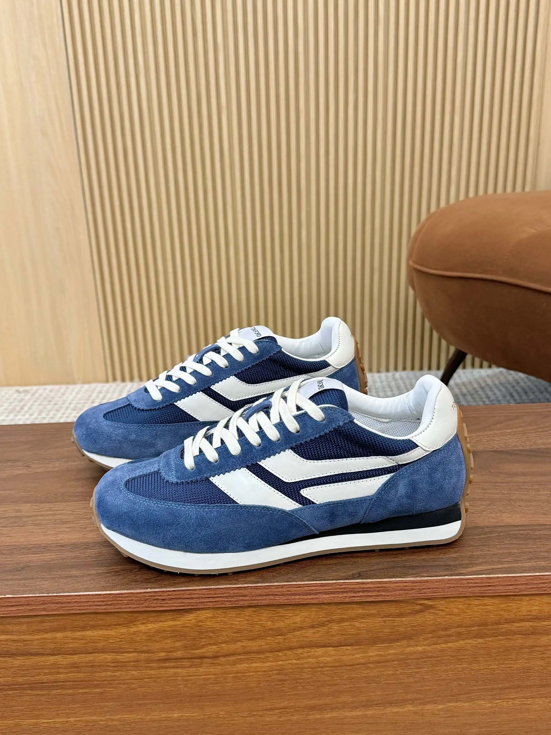 Vintage Suede Mesh Sneakers Midnight Blue - Gallery Image 3 - Detailed View