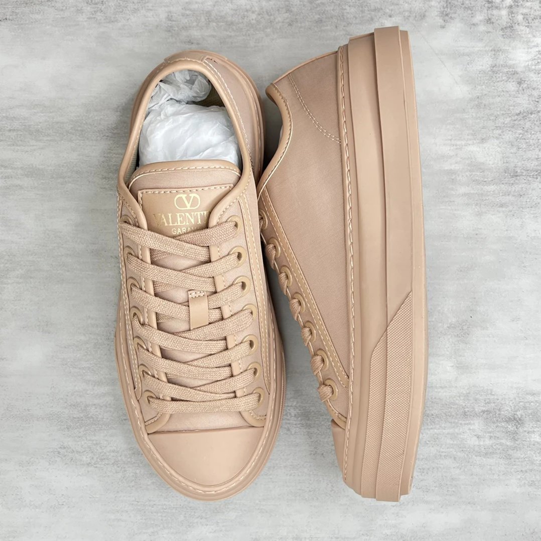 Valentino Garavani Beige Low Sneakers - Gallery Image 3 - Detailed View