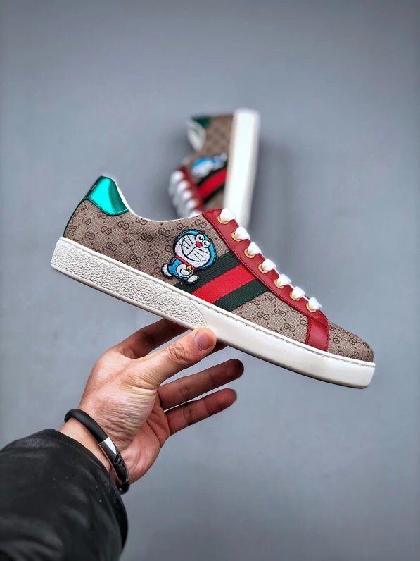 Gucci Bee Pink Green Sneaker Embroidered Doraemon - Gallery Image 9 - Detailed View